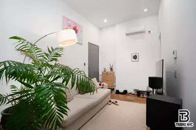 378 S 3rd Street #1, New York City, NY 11211 - Photo 5