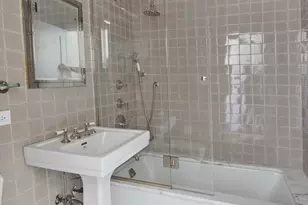 353 W 56th St, New York City, NY 10019 - Photo 9