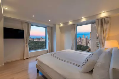 160 Central Park S #2701/2703, New York City, NY 10019 - Photo 5