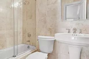 525 E 82nd St, New York City, NY 10028 - Photo 9