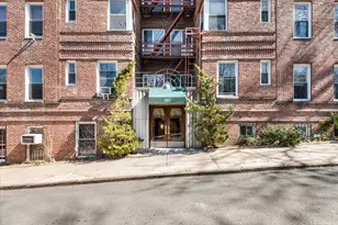 585 W 214th St, New York City, NY 10034 - Photo 19
