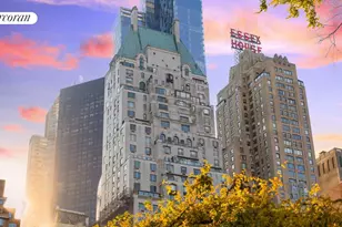 160 Central Park S, New York City, NY 10019 - Photo 15