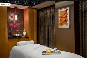 160 Central Park S, New York City, NY 10019 - Photo 21