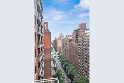 360 E 72nd Street #A1706/1707, New York City, NY 10021 - Photo 9