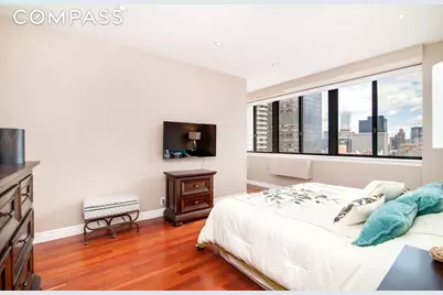 310 E 46th Street #PHG, New York City, NY 10017 - Photo 7