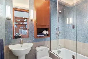 200 E 69th St, New York City, NY 10021 - Photo 13