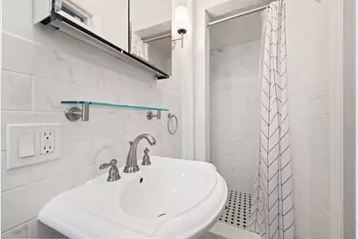 86-10 34th Avenue #113, New York City, NY 11372 - Photo 7