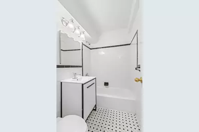 415 Beverley Road #5h, New York City, NY 11218 - Photo 9