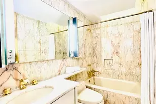 530 E 76th St, New York City, NY 10021 - Photo 13