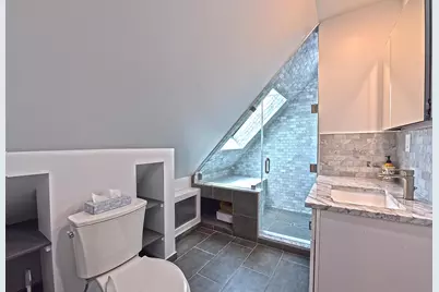 34 Fort Charles Place, New York City, NY 10463 - Photo 9