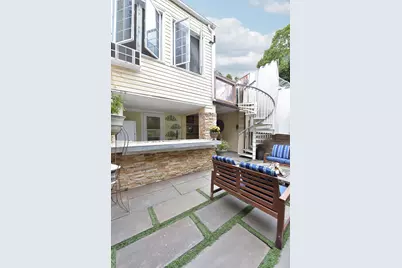 34 Fort Charles Place, New York City, NY 10463 - Photo 3