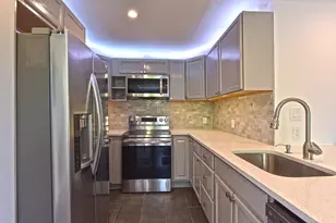 34 Fort Charles Pl, New York City, NY 10463 - Photo 7