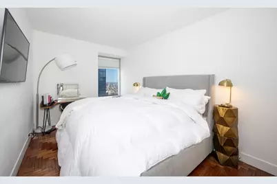 150 W 56th Street #5903, New York City, NY 10019 - Photo 3