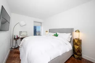 150 W 56th St, New York City, NY 10019 - Photo 3