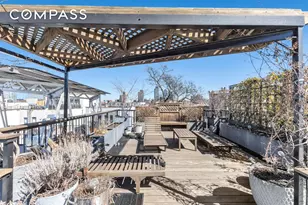 215 St Johns Pl, New York City, NY 11217 - Photo 23