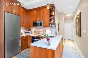 215 St Johns Pl, New York City, NY 11217 - Photo 7