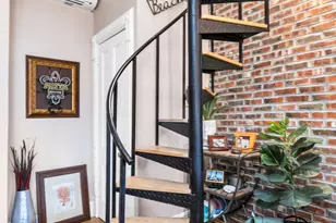 215 St Johns Pl, New York City, NY 11217 - Photo 9