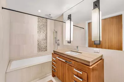 400 Fifth Avenue #42G, New York City, NY 10018 - Photo 5