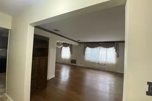 64-34 Cloverdale Blvd, New York City, NY 11364 - Photo 5