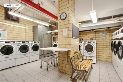 200 E 74th Street #17D, New York City, NY 10021 - Photo 11