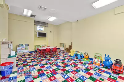 400 E 56th Street #11C, New York City, NY 10022 - Photo 17