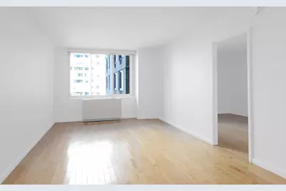 220 E 65th Street #8-J, New York City, NY 10065 - Photo 9