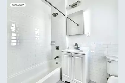 148-09 Northern Boulevard #5N, New York City, NY 11354 - Photo 3