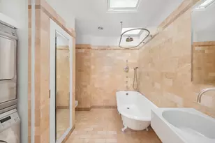 1342 Lexington Ave, New York City, NY 10128 - Photo 11