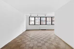 225 E 36th St, New York City, NY 10016 - Photo 3