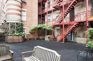 171 W 71st St, New York City, NY 10023 - Photo 23