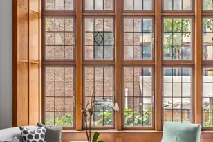 159 E 61st St, New York City, NY 10065 - Photo 3