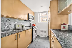 155 E 38th St, New York City, NY 10016 - Photo 5