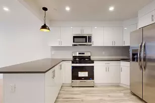 800 5th Ave, Brooklyn, NY 11232 - Photo 21