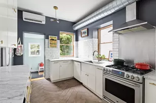 28 Stephens Ct, New York City, NY 11226 - Photo 3