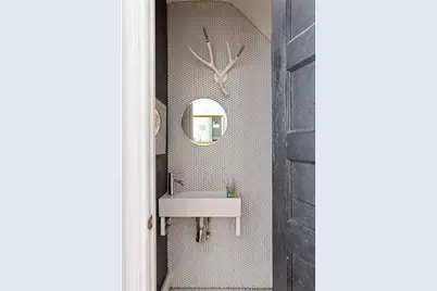 28 Stephens Court, New York City, NY 11226 - Photo 11