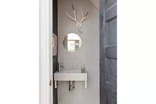 28 Stephens Ct, New York City, NY 11226 - Photo 11