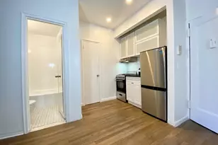 343 W 21st St, New York City, NY 10011 - Photo 1