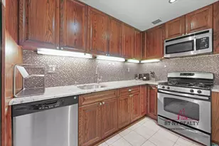 216 E 47th St, New York City, NY 10017 - Photo 5