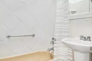 441 MacDonough St, New York City, NY 11233 - Photo 17