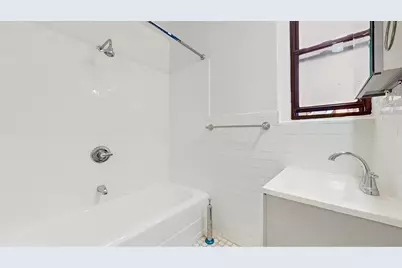 2515 Glenwood Road #2E, New York City, NY 11210 - Photo 7
