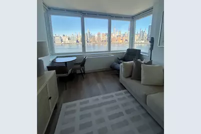 5241 Center Boulevard #1410, New York City, NY 11101 - Photo 13