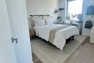 52-41 Center Blvd, New York City, NY 11101 - Photo 9