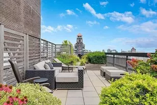 300 E 59th St, New York City, NY 10022 - Photo 13