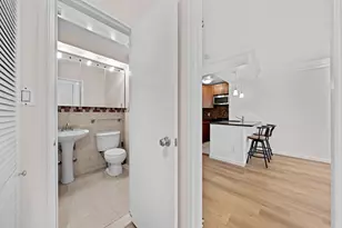 240 E 35th St, New York City, NY 10016 - Photo 13