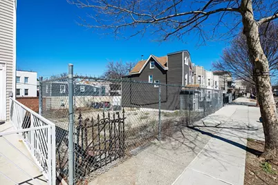 615 Mead Street, New York City, NY 10460 - Photo 7