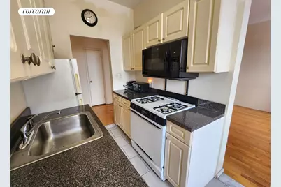 762 Brady Avenue #621, New York City, NY 10462 - Photo 3