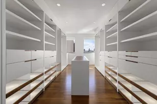 205 W 19th St, New York City, NY 10011 - Photo 9