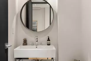 121 Mercer St, New York City, NY 10012 - Photo 7