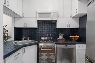 62 E 87th St, New York City, NY 10128 - Photo 3