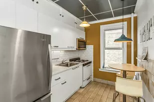 561 41st St, New York City, NY 11232 - Photo 7